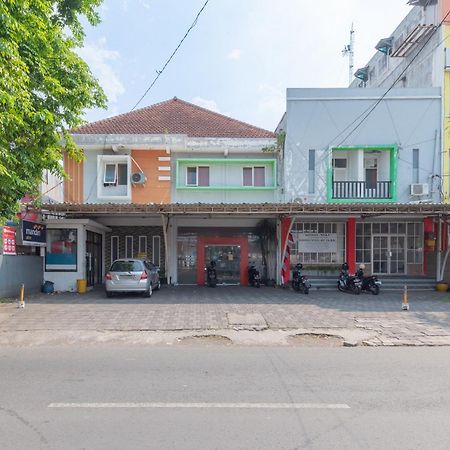 Reddoorz At Ciliwung Guest House Syariah Malang Exteriör bild